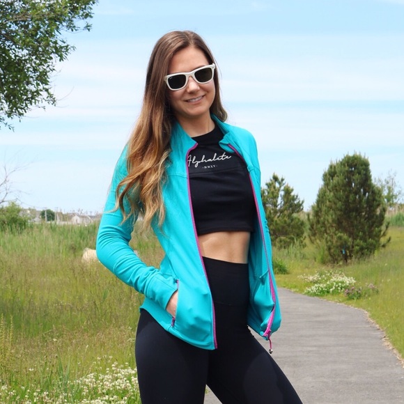 Meet your Posher, Sharilynn - Picture 4 of 5